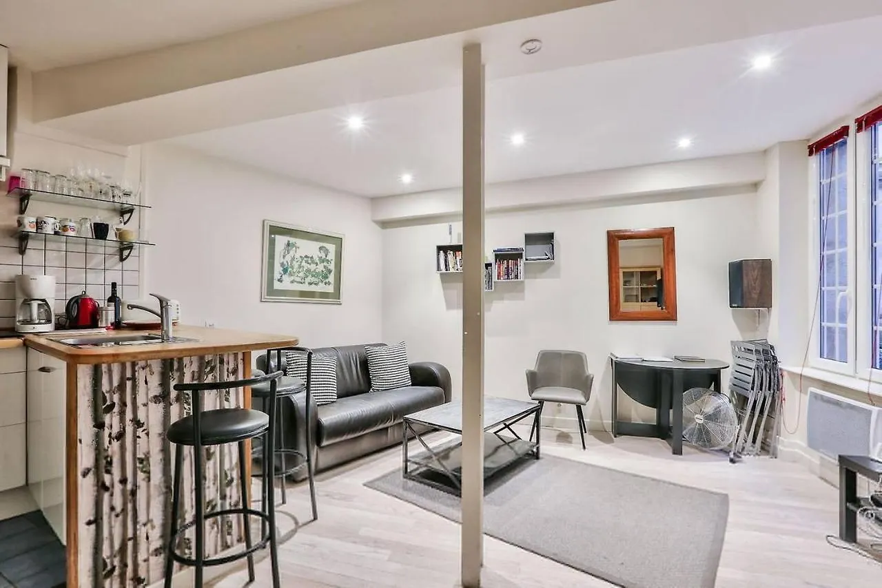 Charming 2 Bedroom In The Heart Of * باريس